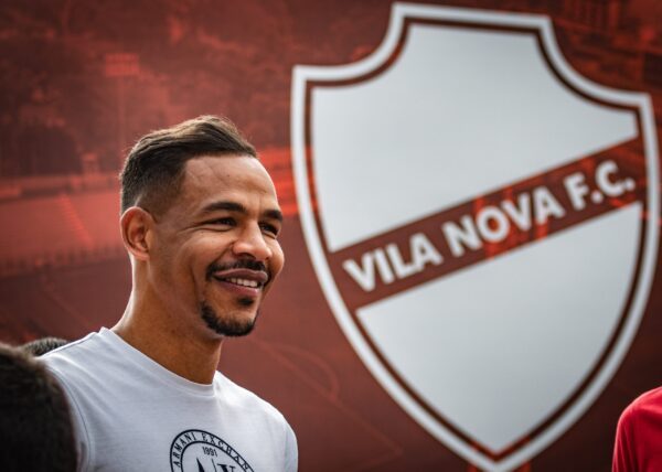 Volante Fernando - Vila Nova (Foto - Roberto Corrêa)