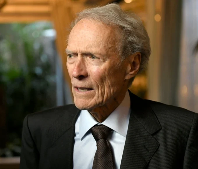 1 de 1 Imagem colorida de Clint Eastwood na 20ª edição anual do AFI Awards no Four Seasons Hotel Los Angeles at Beverly Hills em 3 de janeiro de 2020 em Los Angeles, Califórnia - Metrópoles - Foto: Michael Kovac/Getty Images para AFI