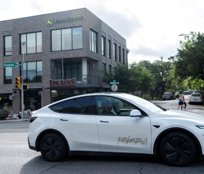 Robotáxi da Tesla em Austin, no Texas. — Foto: Joel Angel Juarez/Reuters